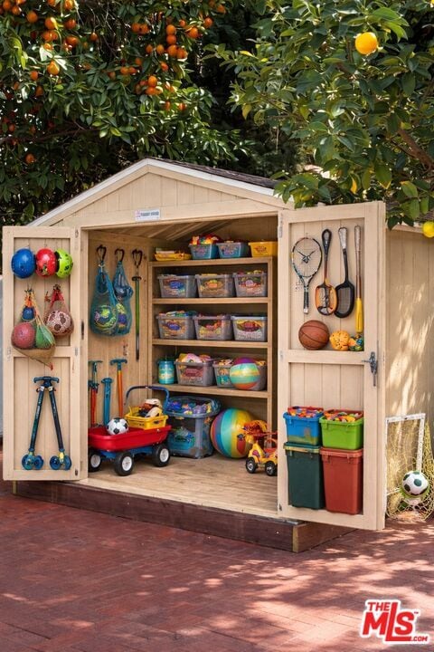 Building Photo - 4522 Mammoth Ave