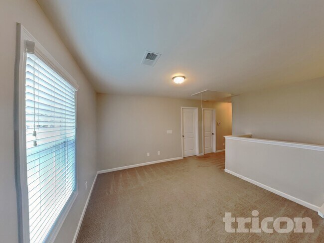 Building Photo - 920 Beverly Ct