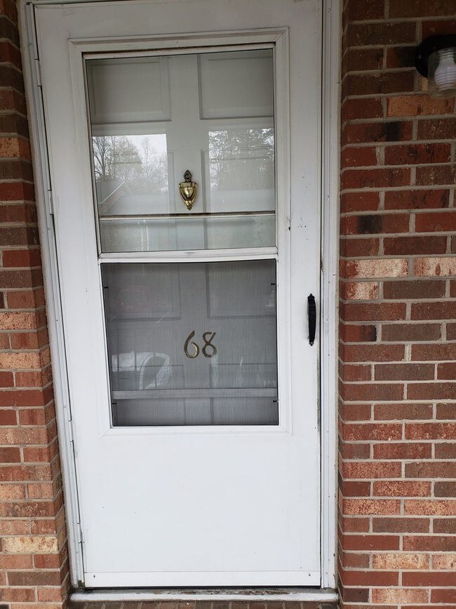 2 br, 1 bath Apartment 5466 Shattalon Drive 5466 Shattalon Dr