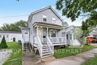 Building Photo - 212 N 3rd St