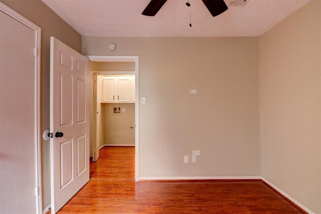 Building Photo - 21102 Marcin Dr