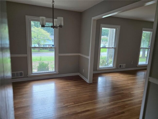 Building Photo - 4886 Candlewood Ln