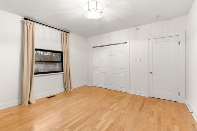 Building Photo - 8606 N Seward Ave