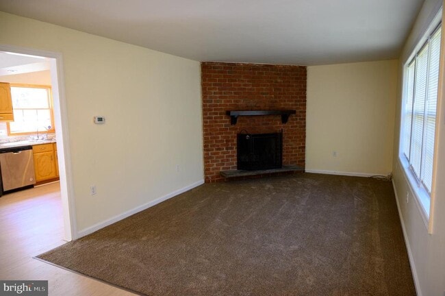 Building Photo - 948 Homeland Dr