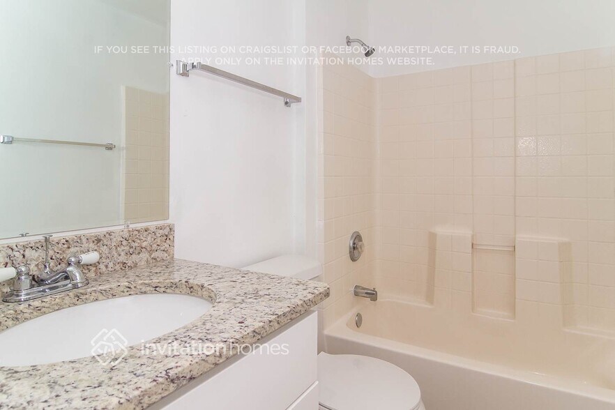 Building Photo - 2657 Deercroft Dr