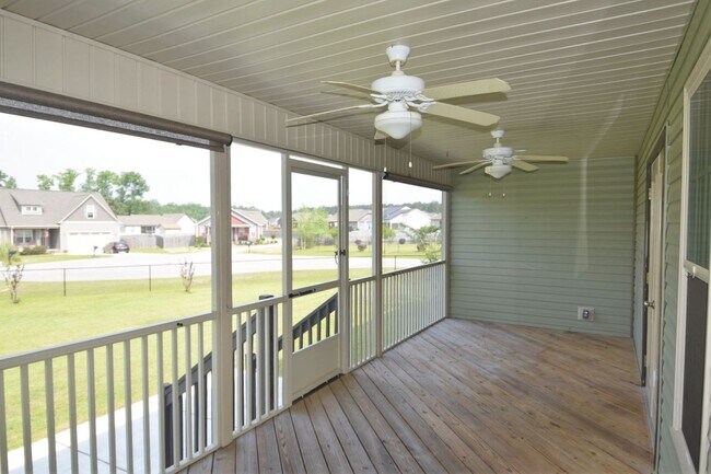 Building Photo - 55 Imperial Dr