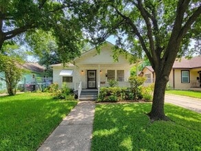 Building Photo - 2816 Elser St