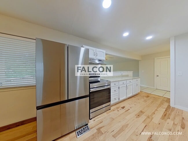 Building Photo - 6010 Mach 1 Dr.-