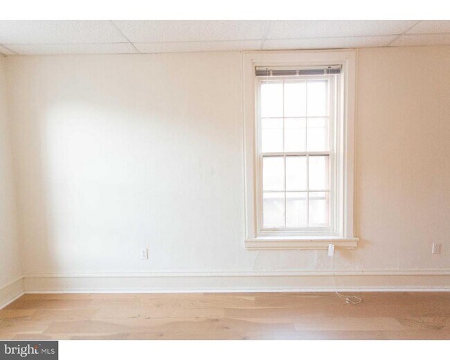 Building Photo - 901 Clinton St