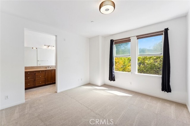 Building Photo - 37 Beacon Way