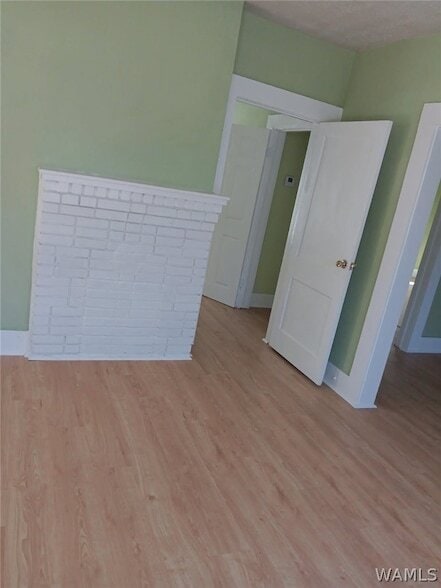 Building Photo - 512 34th Ave W