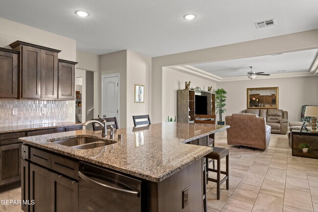 Building Photo - 12776 Hidden Edge Dr