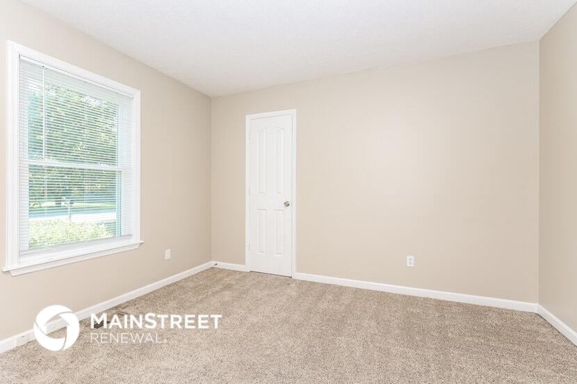 Building Photo - 631 Blake Moore Dr