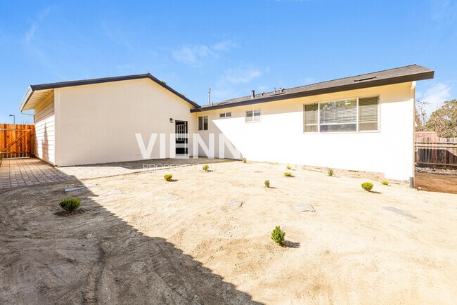 Building Photo - 5247 Olive Ranch Rd