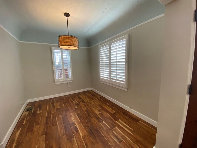 Building Photo - Elegant, Multilevel 3 Bedroom 2 Bathroom in Hillcrest / North Park with Outdoor Space