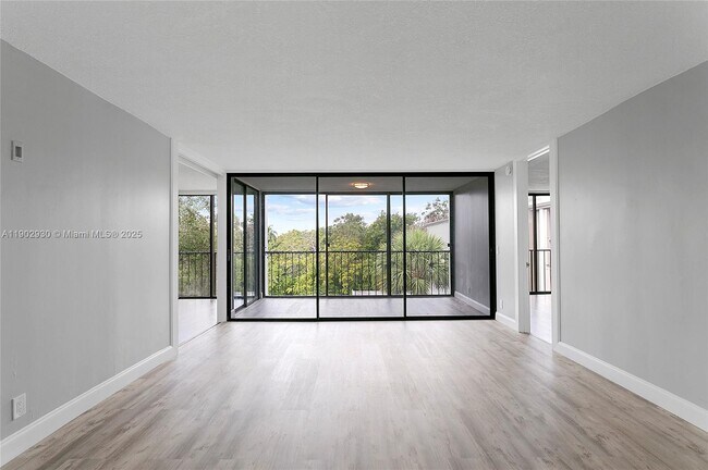 Building Photo - 501 SW 11th Pl