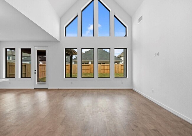 Building Photo - 10919 Spring Wind Dr