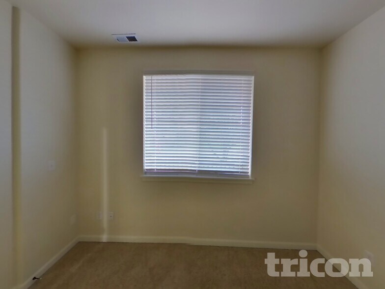 Building Photo - 7708 237th St Ct E