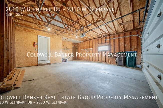 Building Photo - 2810 W Glenpark Dr