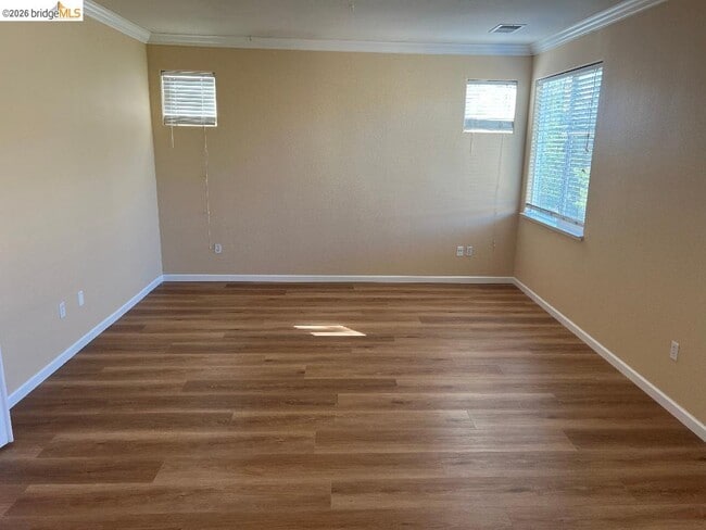 Building Photo - 193 Kayla Pl