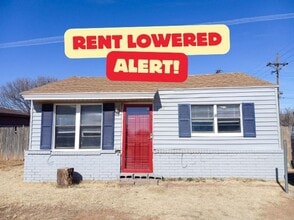 Building Photo - $0 First Month's Rent / $0 Deposit at Move-in