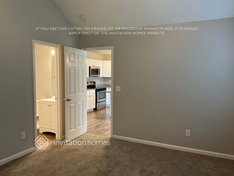 Building Photo - 915 Jordans Pond Ln