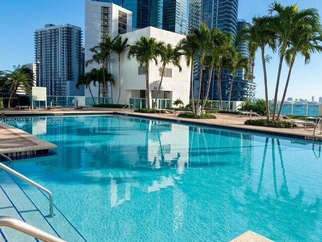 Building Photo - 31 SE 5th St