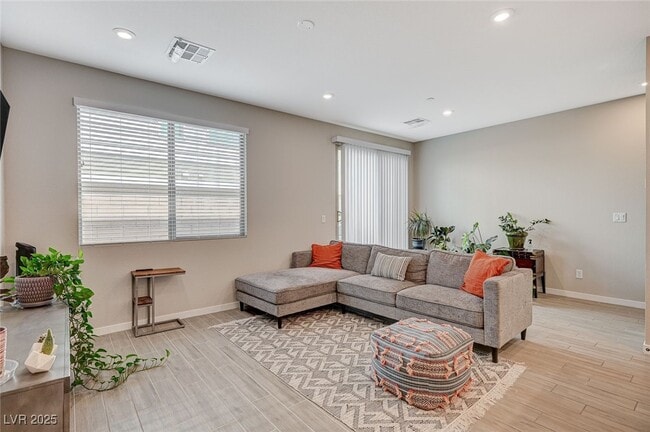 Building Photo - 9276 Desert Pearl Ave