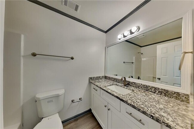 Building Photo - 5406 Jamestowne Dr