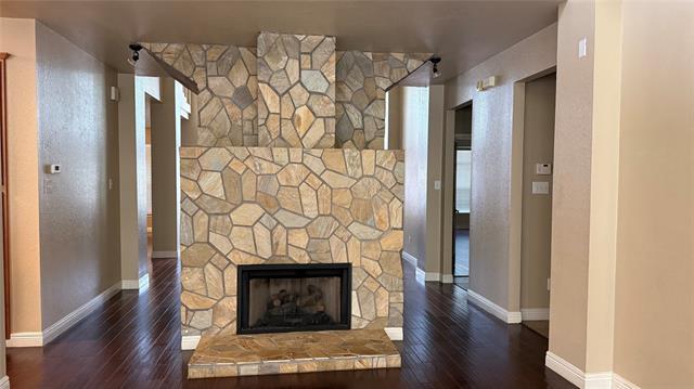 Building Photo - 1256 Logan Dr