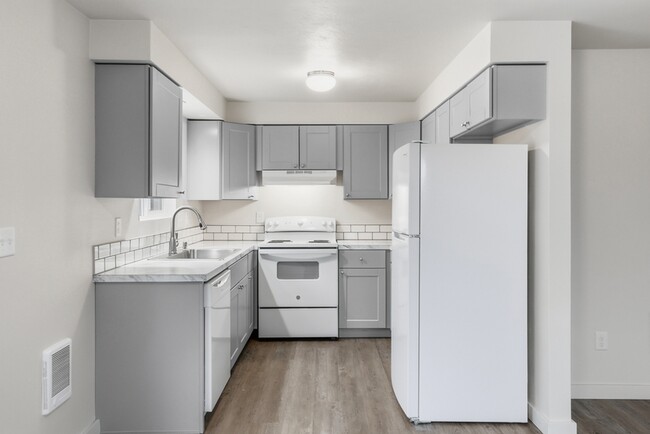 Building Photo - 10921 E 16th Ave