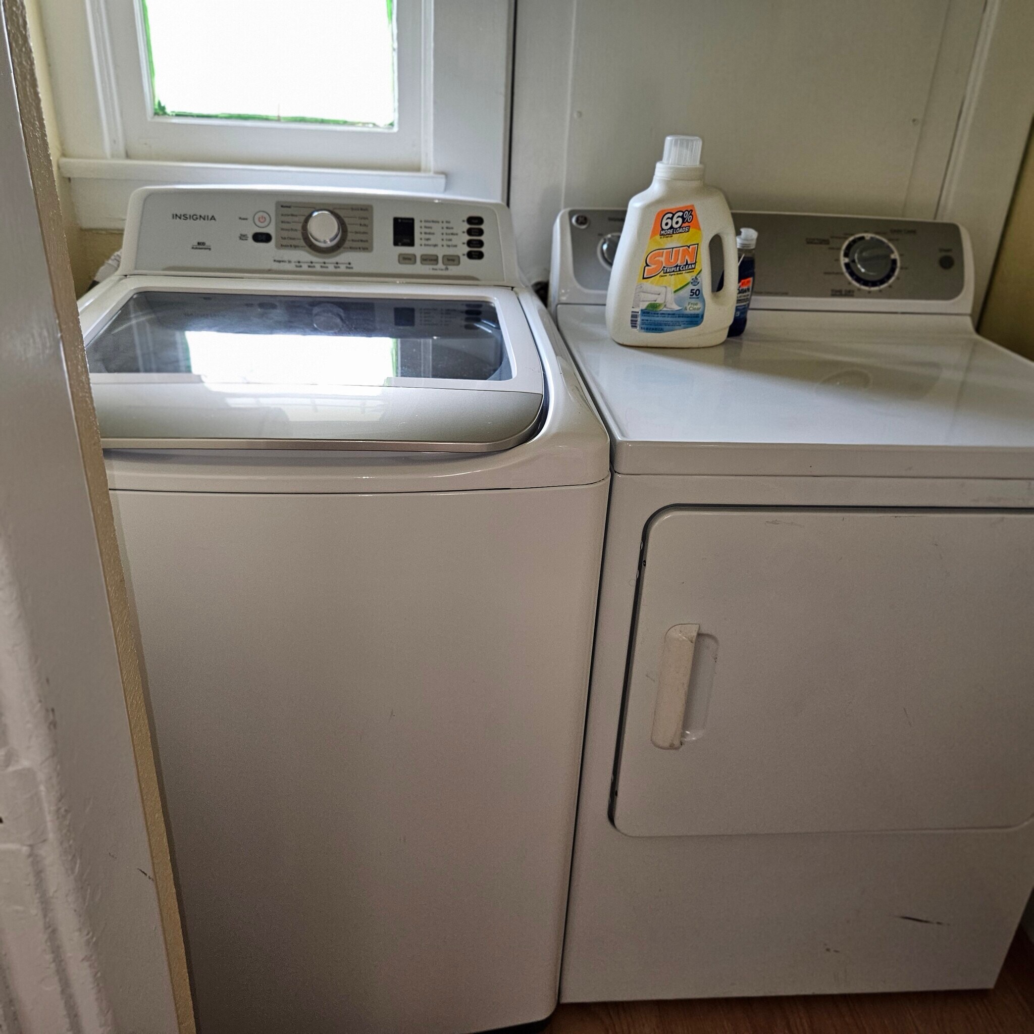 Building Photo - 4911 8th Ave