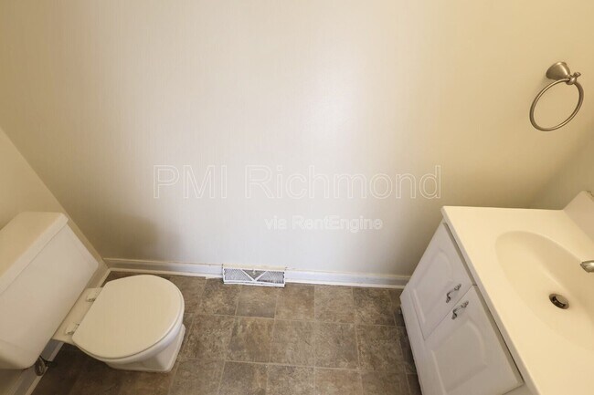 Building Photo - 11137 Granada Rd