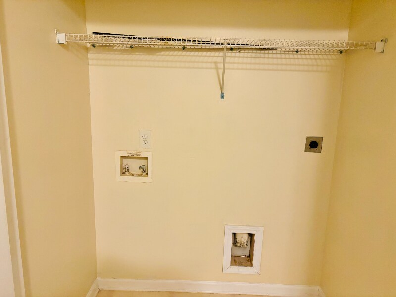 Building Photo - 21 Edgebrook Cir