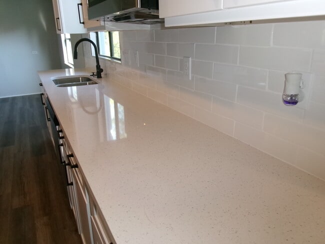 Building Photo - 4 Gentle Ben Path