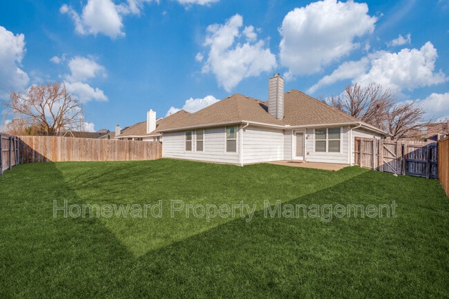 Building Photo - 9817 Tanglebrush Dr