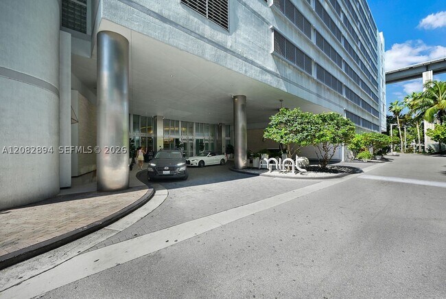 Building Photo - 92 SW 3rd St