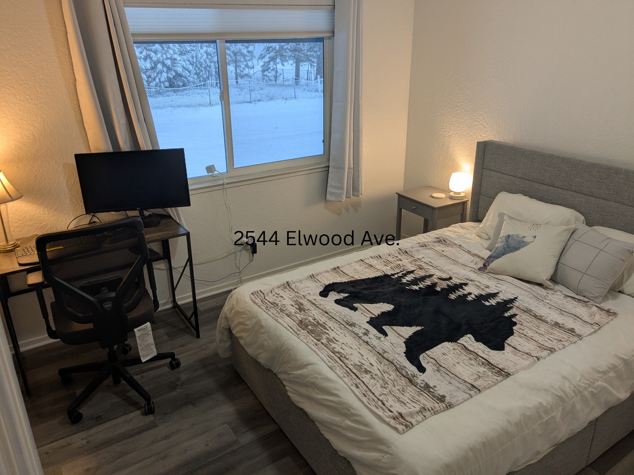 Building Photo - 2544 Elwood Ave