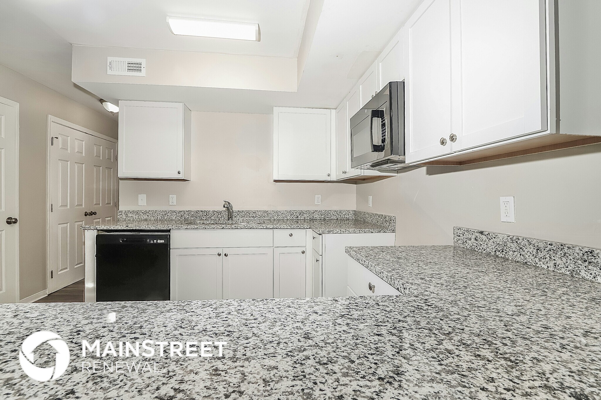 Building Photo - 2216 W Main St