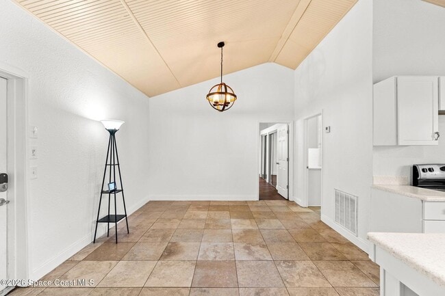 Building Photo - 1625 Hortana Dr