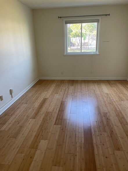 Bedroom - 1900 Richard Jones Rd