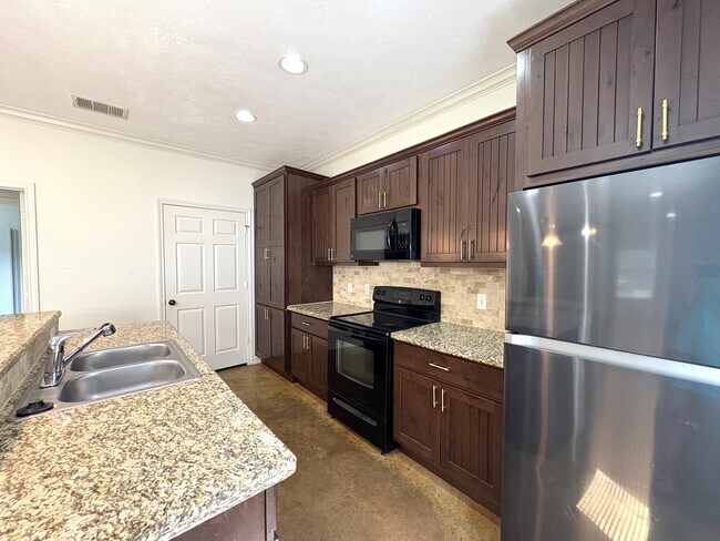 Building Photo - 3353 Keefer Loop