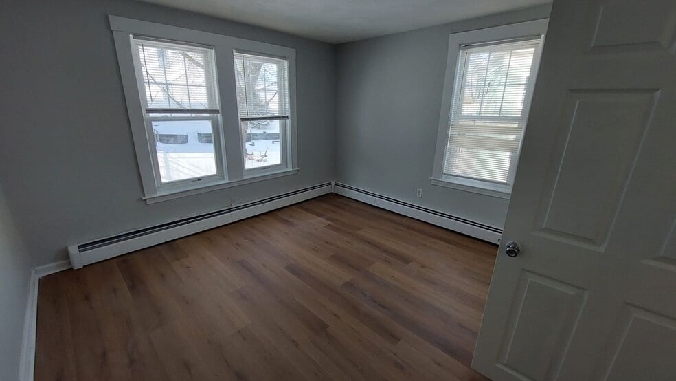 Building Photo - 225 Florence St