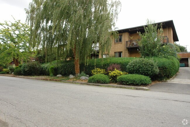 Building Photo - LA FONTAINE Apartments