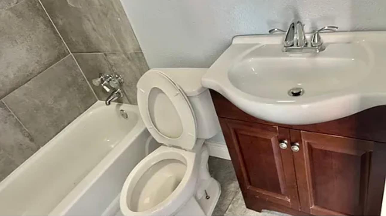 Bathroom 2 - 811 Vouray Dr