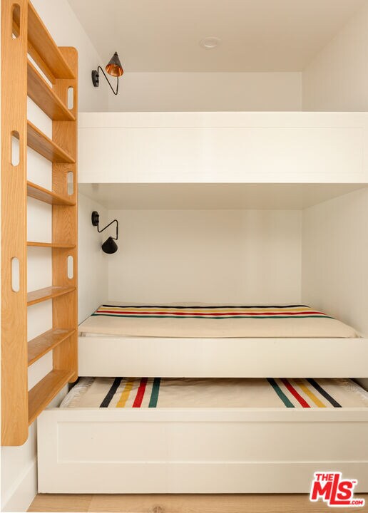 Building Photo - 6048 Philip Ave