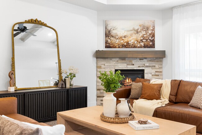 Building Photo - Helenium