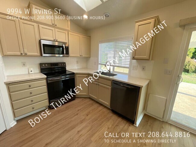 Building Photo - 9994 W Irving St