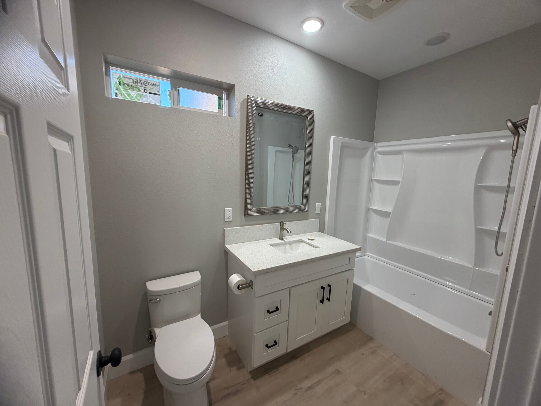 Building Photo - 1326 Malachite Ave