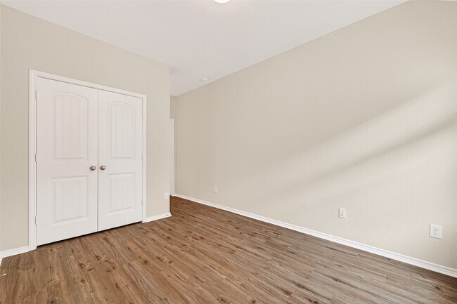 Building Photo - 2754 Little Caney Way